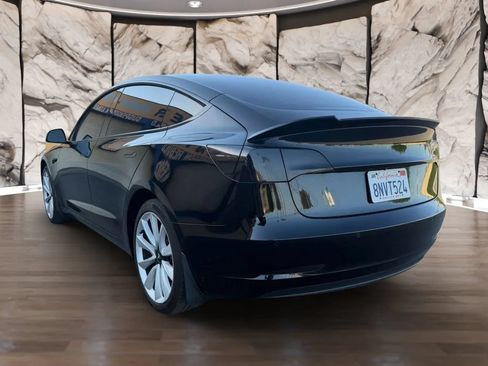 Used 2020 Tesla Model 3 Standard Range Plus RWD image 8