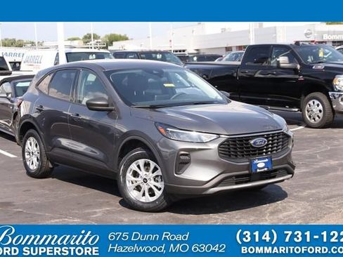 Used 2025 Ford Escape Active AWD/4WD image 1