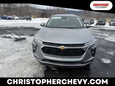 New 2026 Chevrolet Trax LT w/ Driver Confidence Package image 1