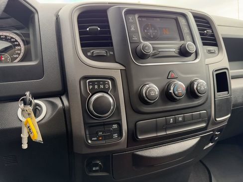 Used 2015 RAM 1500 Express AWD/4WD image 32