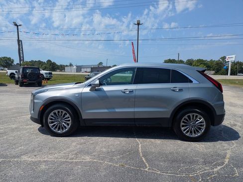 Used 2025 Cadillac XT4 Premium Luxury FWD image 4