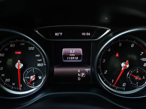 Used 2018 Mercedes-Benz CLA 250 4MATIC image 30