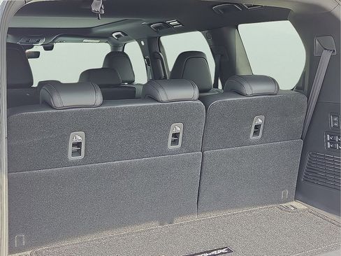 New 2025 Nissan Armada PRO-4X w/ Pro-4X Premium Package image 8