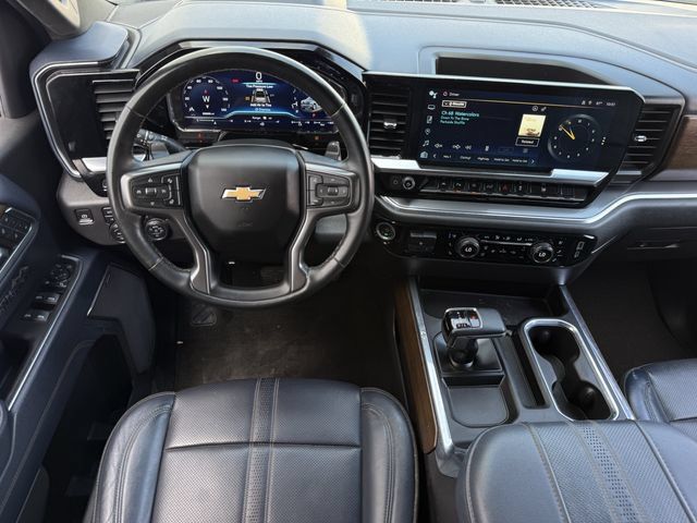 Used 2023 Chevrolet Silverado 1500 High Country w/ High Country Premium Package AWD/4WD image 14