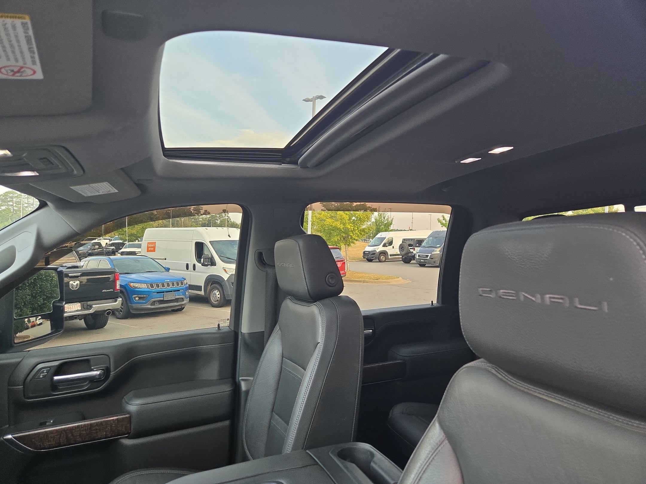 Used 2020 GMC Sierra 3500 Denali w/ Denali Ultimate Package AWD/4WD image 25