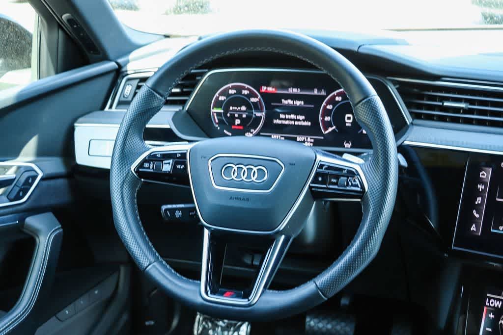 Used 2023 Audi e-tron S Prestige w/ Prestige Package AWD/4WD image 13