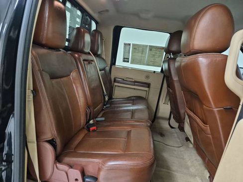 Used 2013 Ford F250 King Ranch w/ King Ranch w/Chrome Pkg image 28