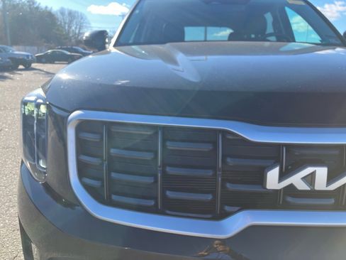 Used 2023 Kia Telluride S image 26