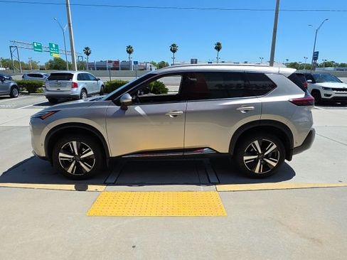 Used 2023 Nissan Rogue Platinum w/ Platinum Premium Package image 7