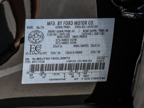 Used 2025 Lincoln Aviator Reserve w/ Jet Appearance Package AWD/4WD image 67