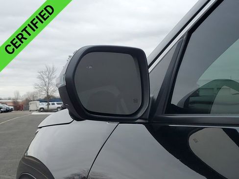 Certified 2024 Chevrolet Traverse LT w/ Trailering Package image 35