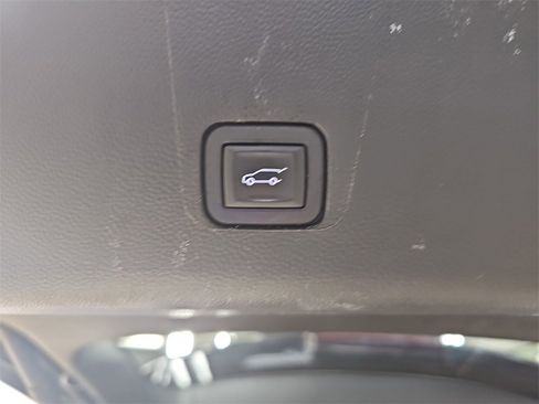 Certified 2023 Chevrolet Traverse High Country w/ LPO, Floor Liner Package image 18