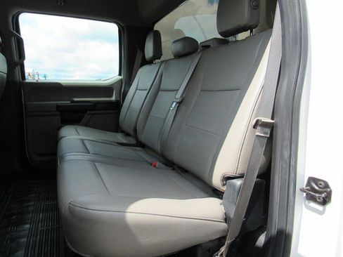 Used 2017 Ford F550 2WD Crew Cab Super Duty image 35