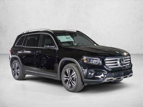 New 2025 Mercedes-Benz GLB 250 image 7