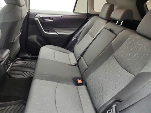 Used 2020 Toyota RAV4 XLE w/ Carpet Mat Package FWD image 12