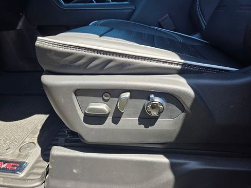 New 2026 GMC Sierra 2500 AT4X AWD/4WD image 9