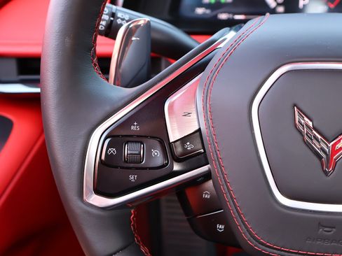 Certified 2025 Chevrolet Corvette Stingray Premium Conv w/ Z51 Performance Package image 19