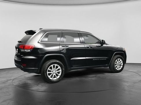 Used 2022 Jeep Grand Cherokee Laredo E AWD/4WD image 4