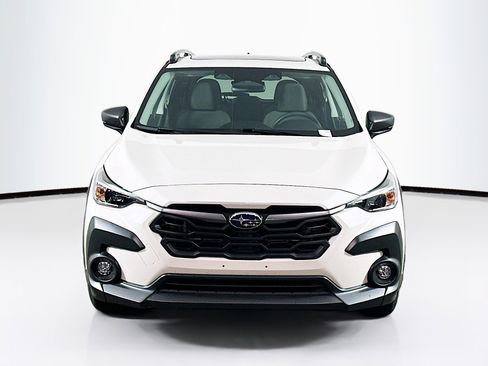 Used 2025 Subaru Crosstrek 2.0i Premium image 2