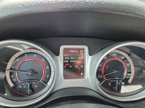 Used 2015 Dodge Journey SXT w/ Flexible Seating Group FWD image 4