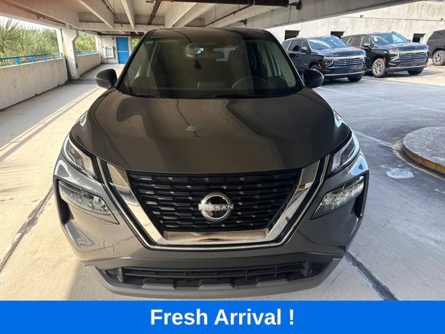 Used 2023 Nissan Rogue S FWD image 18
