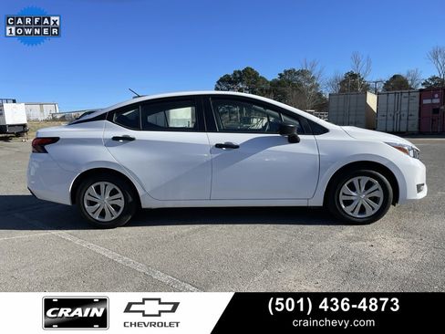 Used 2023 Nissan Versa S image 8