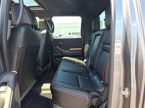 Used 2024 Nissan Frontier PRO-4X w/ Pro Premium Package AWD/4WD image 10