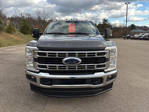 Used 2023 Ford F350 XLT image 7