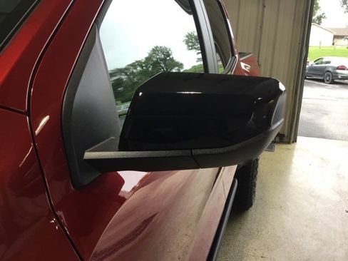 New 2024 GMC Canyon AT4X w/ AT4X AEV Edition image 13