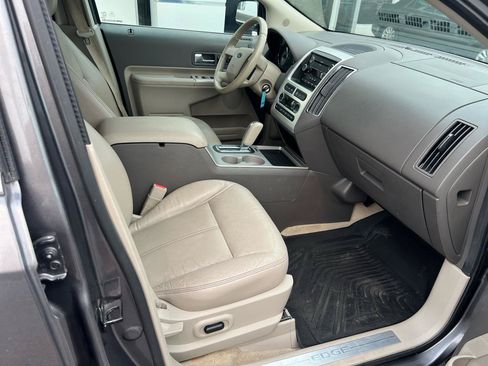 Used 2010 Ford Edge Limited AWD/4WD image 9