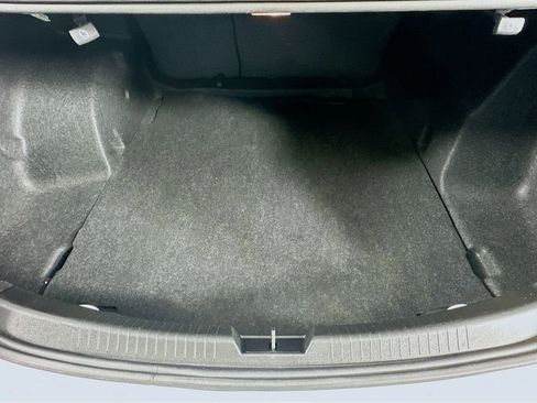 Used 2024 Chevrolet Malibu LT image 31