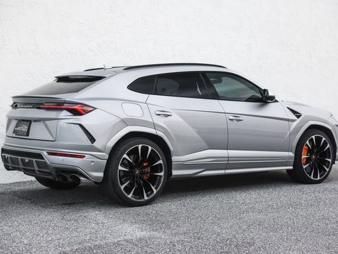 Used 2020 Lamborghini Urus AWD/4WD image 6