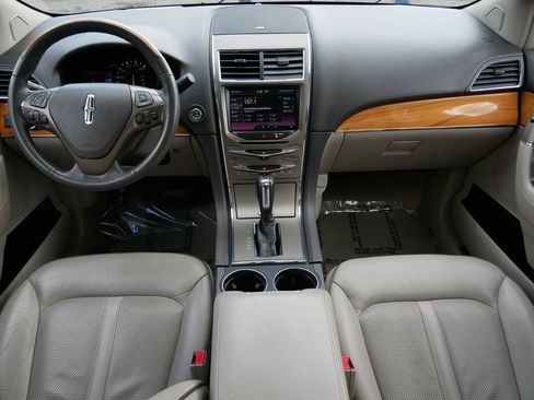 Used 2013 Lincoln MKX AWD image 13
