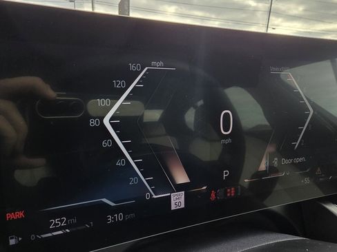 Used 2024 BMW 530i image 14