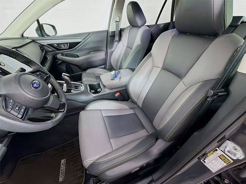 Certified 2025 Subaru Outback Onyx Edition AWD/4WD image 11