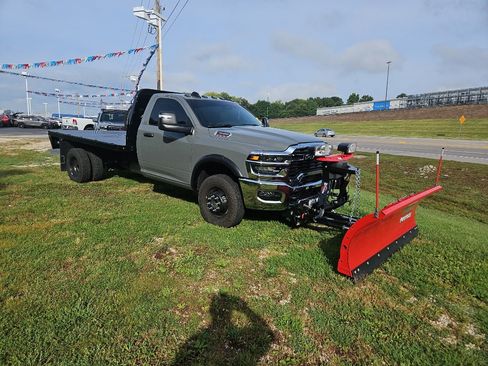 Used 2026 RAM 3500 Tradesman AWD/4WD image 3