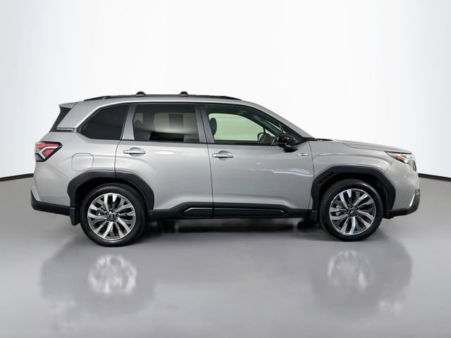 Certified 2025 Subaru Forester Touring w/ Touring Package AWD/4WD image 11