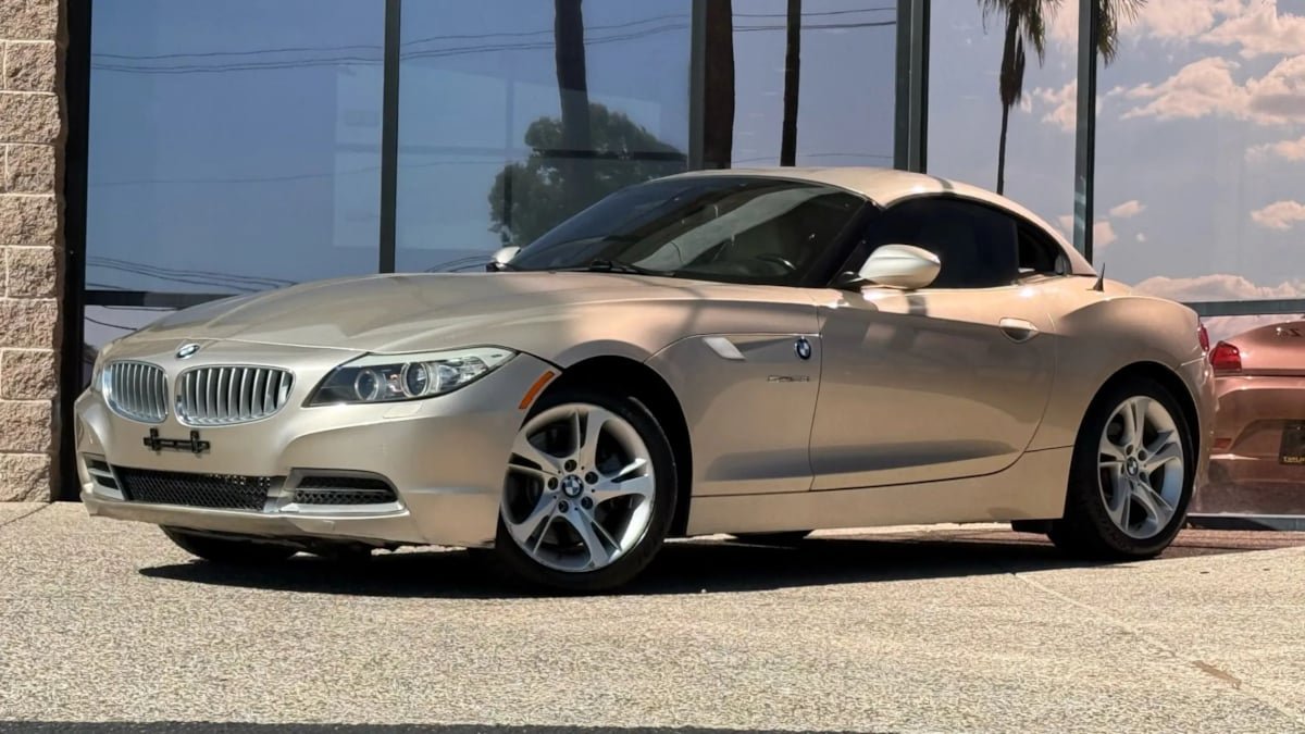 Used 2011 BMW Z4 sDrive35i RWD image 6