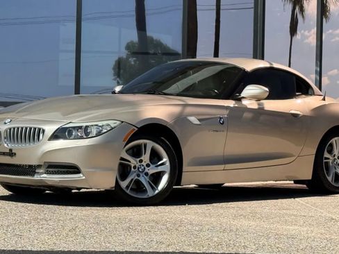 Used 2011 BMW Z4 sDrive35i image 6