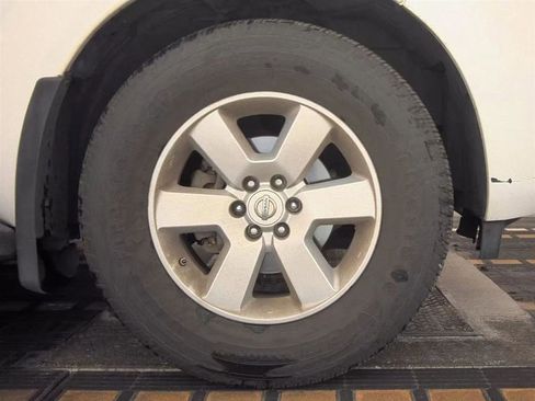 Used 2008 Nissan Pathfinder SE w/ Premium Pkg image 7