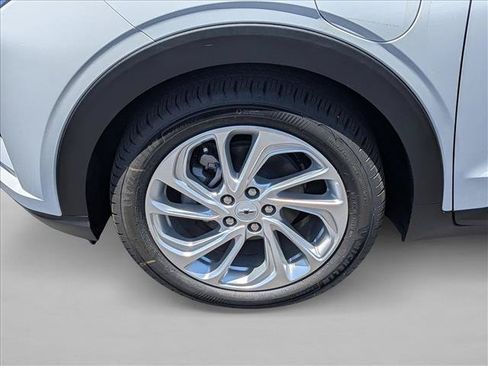 New 2027 Chevrolet Bolt LT w/ Comfort Package FWD image 10