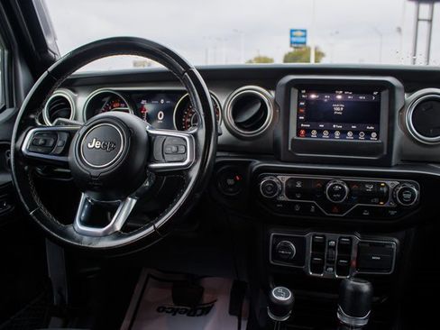 Used 2021 Jeep Wrangler Unlimited Sahara image 17