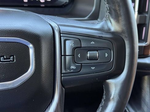 Used 2023 GMC Yukon XL Denali Ultimate AWD/4WD image 11