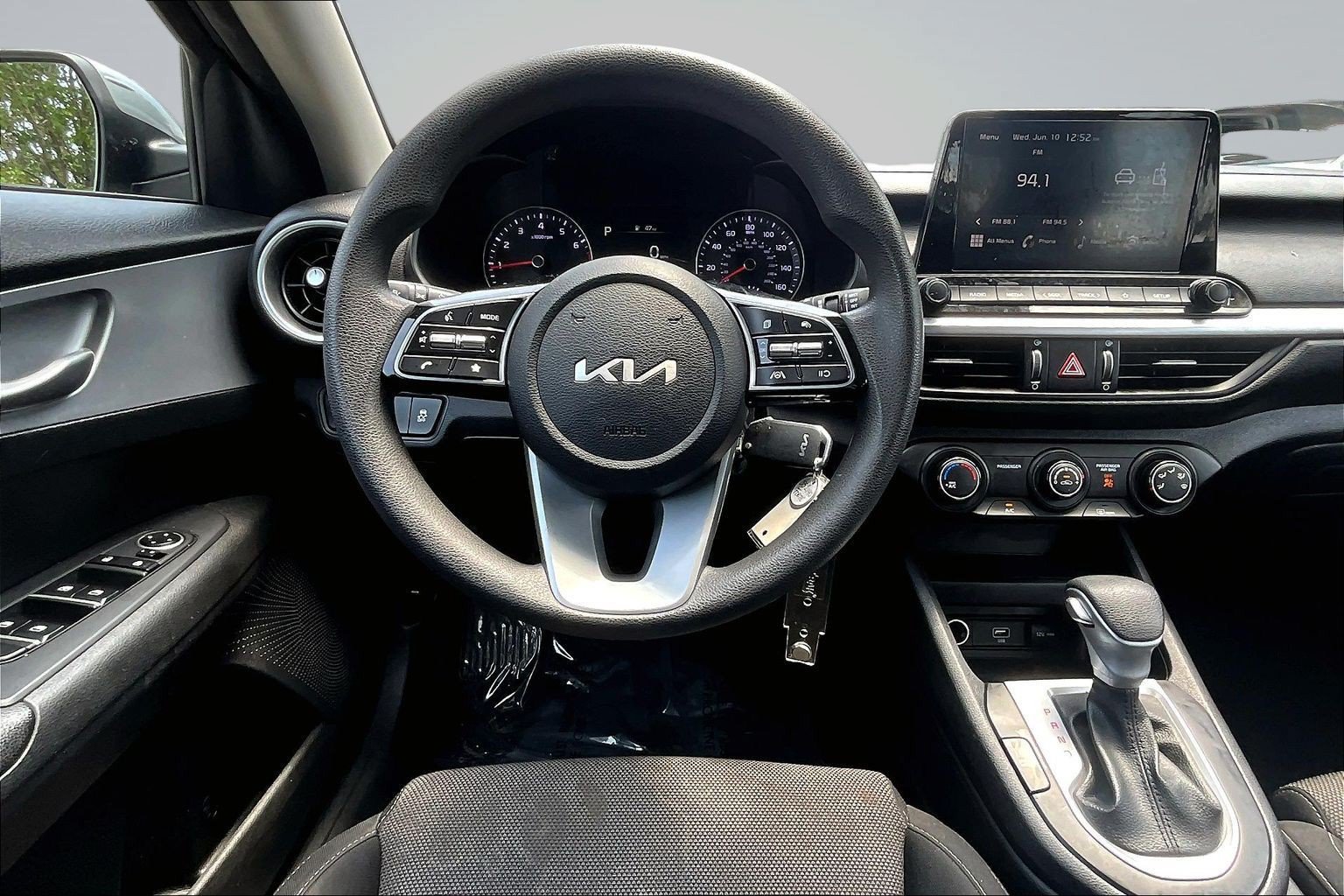Used 2023 Kia Forte LXS FWD image 7
