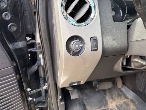 Used 2016 Ford F350 Lariat w/ Lariat Ultimate Package AWD/4WD image 21