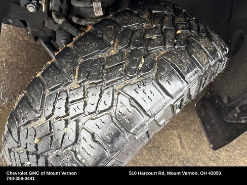 Used 2019 Chevrolet Silverado 1500 LT w/ All Star Edition image 28