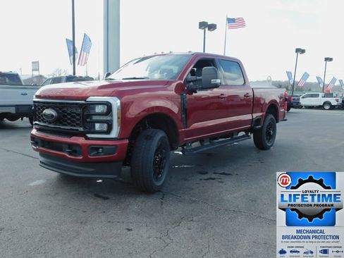 New 2026 Ford F250 XLT w/ XLT Premium Package image 4
