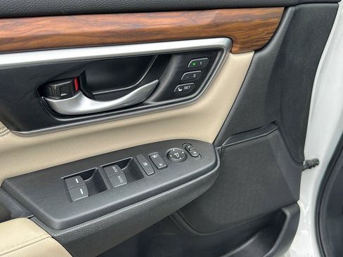 Used 2022 Honda CR-V Touring image 25