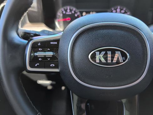 Used 2021 Kia Sorento EX image 14