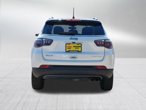 Used 2018 Jeep Compass Limited image 6